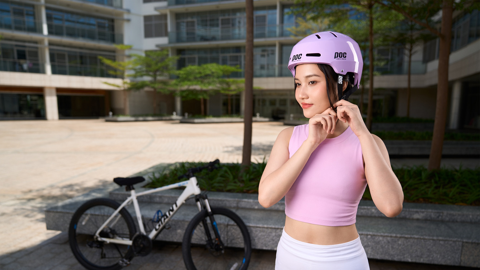 Đi Xe Đạp Có Cần Đội Mũ Bảo Hiểm Không?