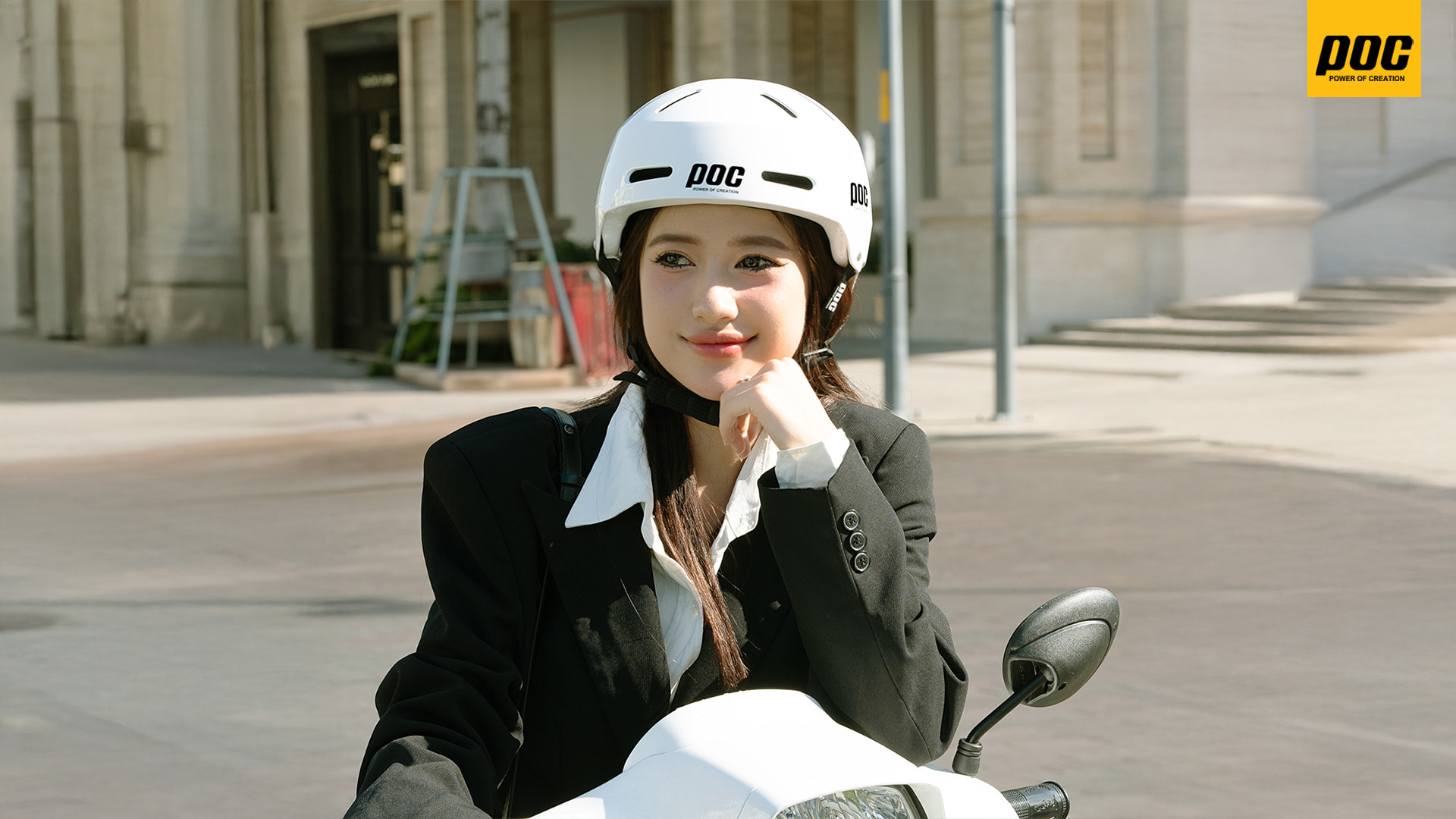 mũ bảo hiểm xe điện POC P05